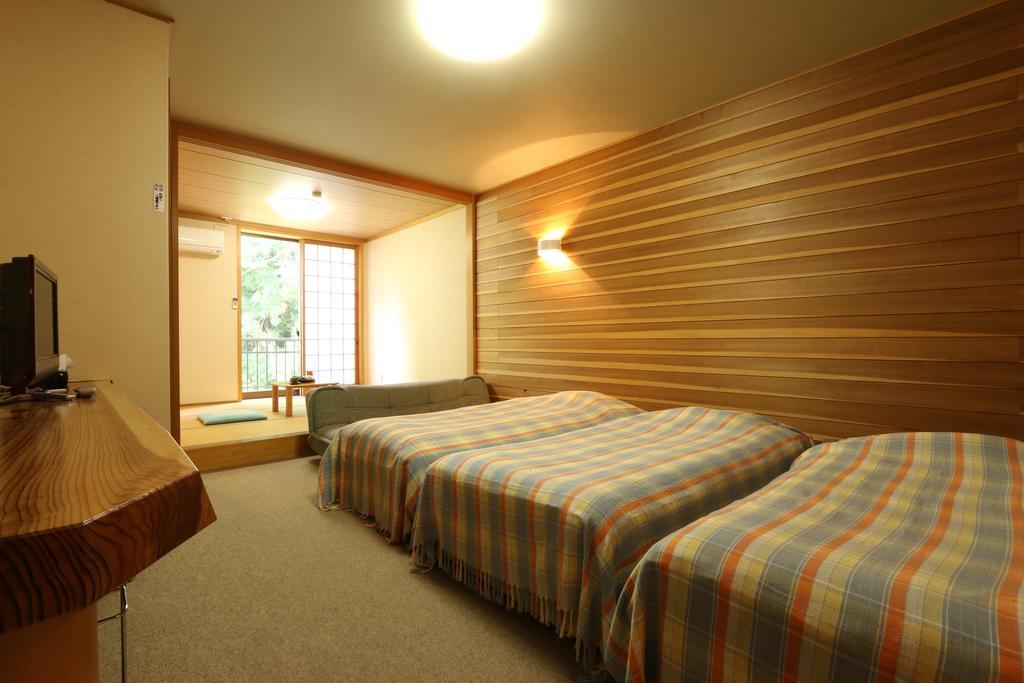 Hôtel Kannabe Sanso à Toyooka  Extérieur photo